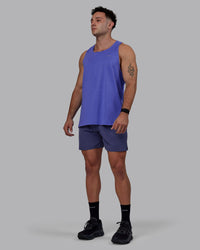 Man wearing Perform VapourFLX Tank - Baja Blue Marl