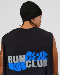 Man wearing Pace Beanie in Black 