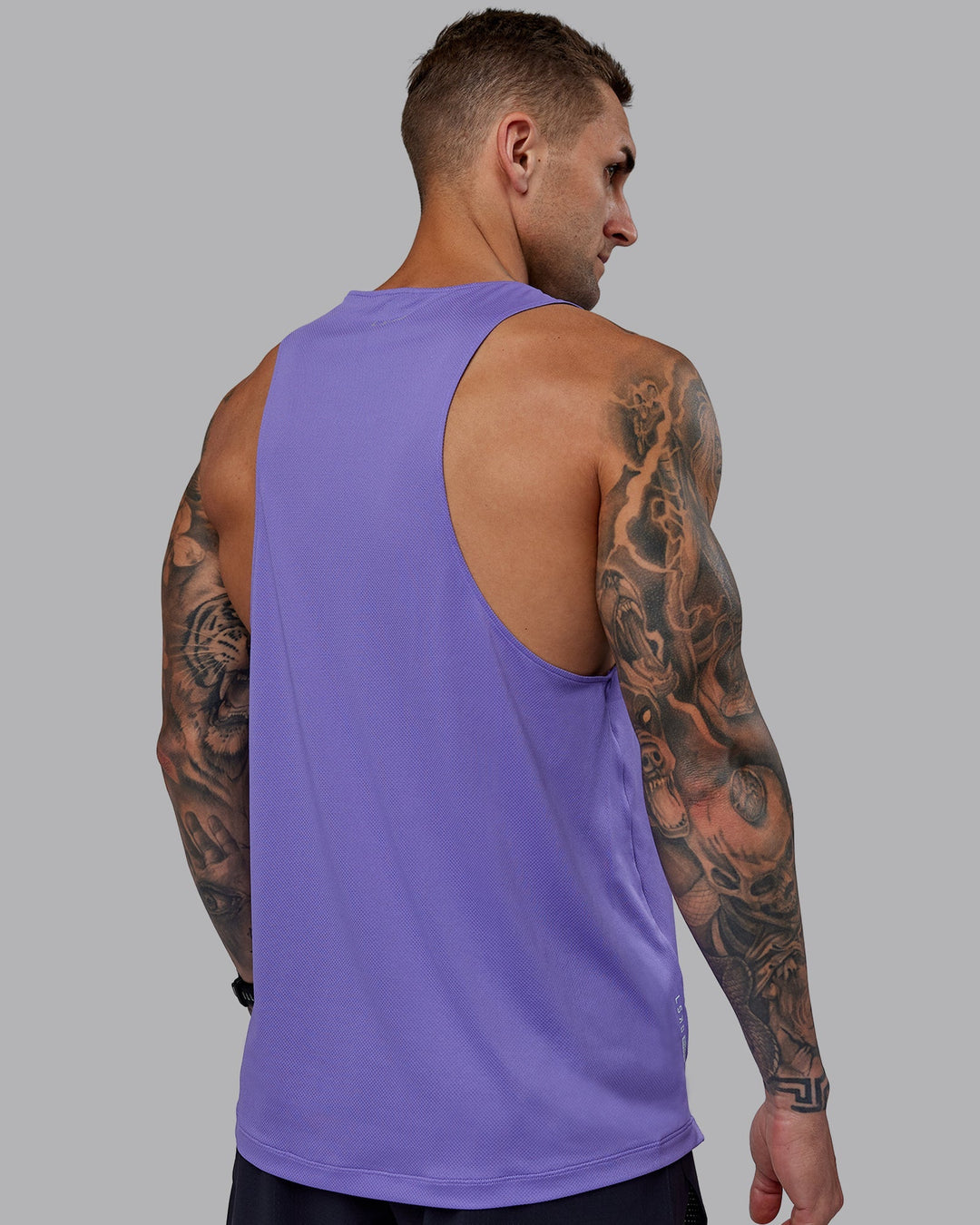 Man wearing Pace Running Tank - Dahlia Purple