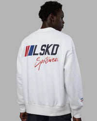 Man wearing Unisex Redline Sweater Oversize - White-Navy