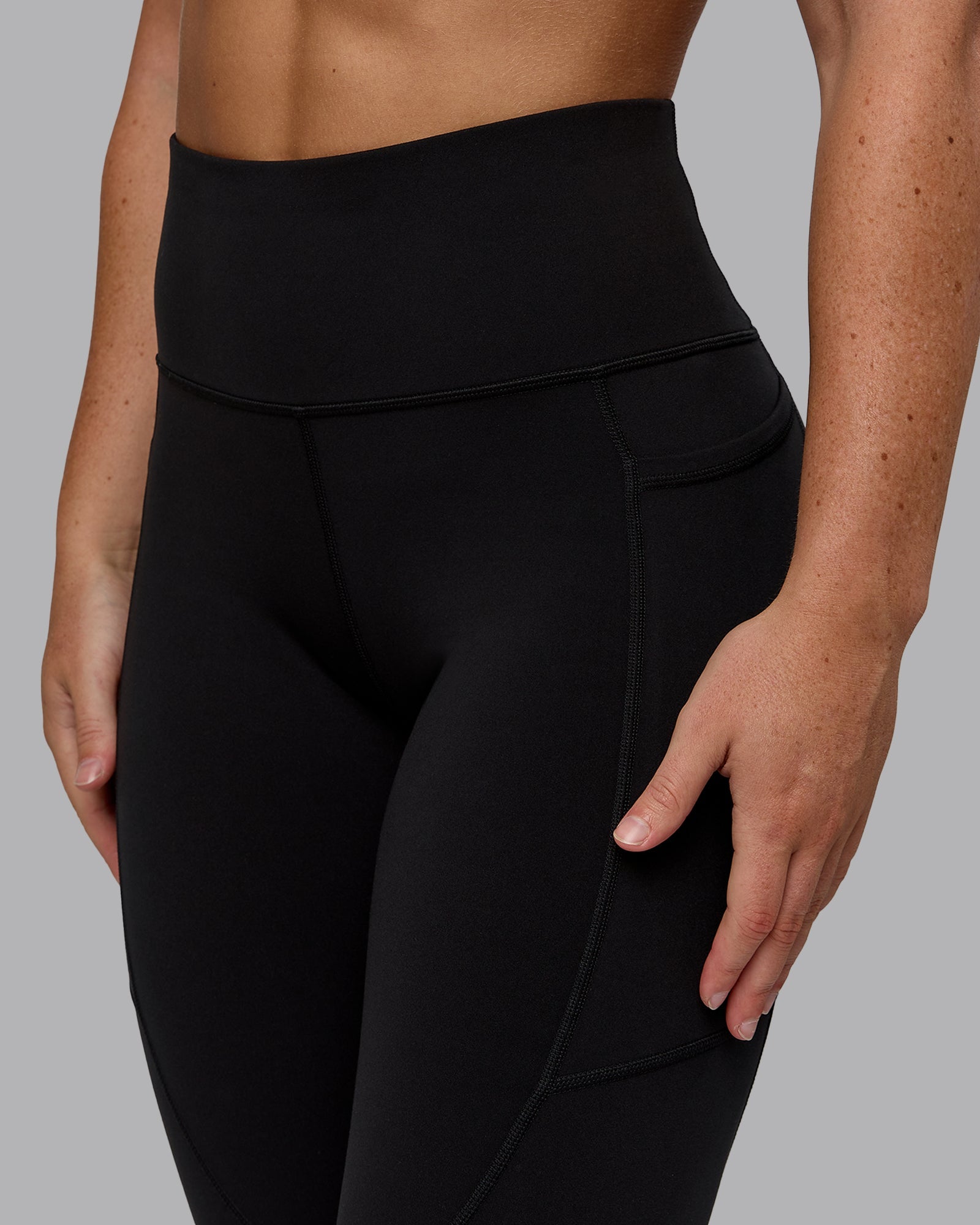 Rep 7/8 shops Length Tight Black-Black