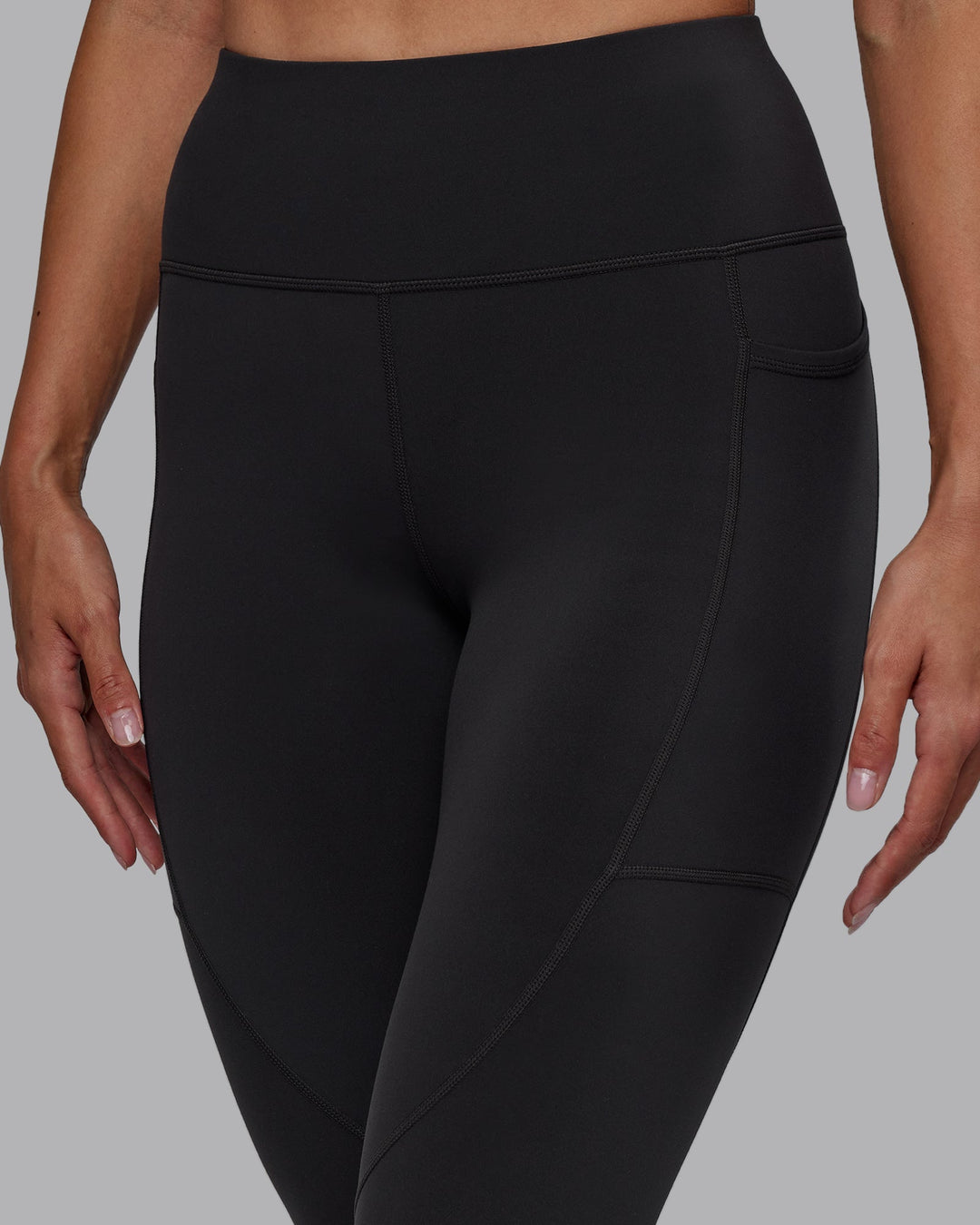 Woman wearing Rep 7/8 Length Leggings - Pirate Black-White