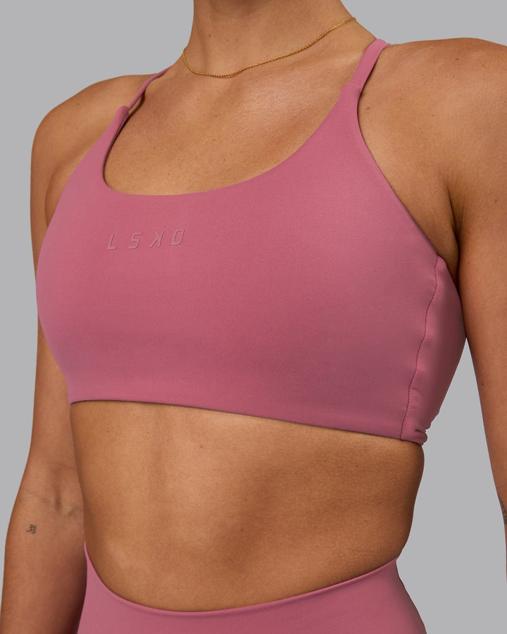 Woman wearing Twist Sports Bra - Mauve Haze
