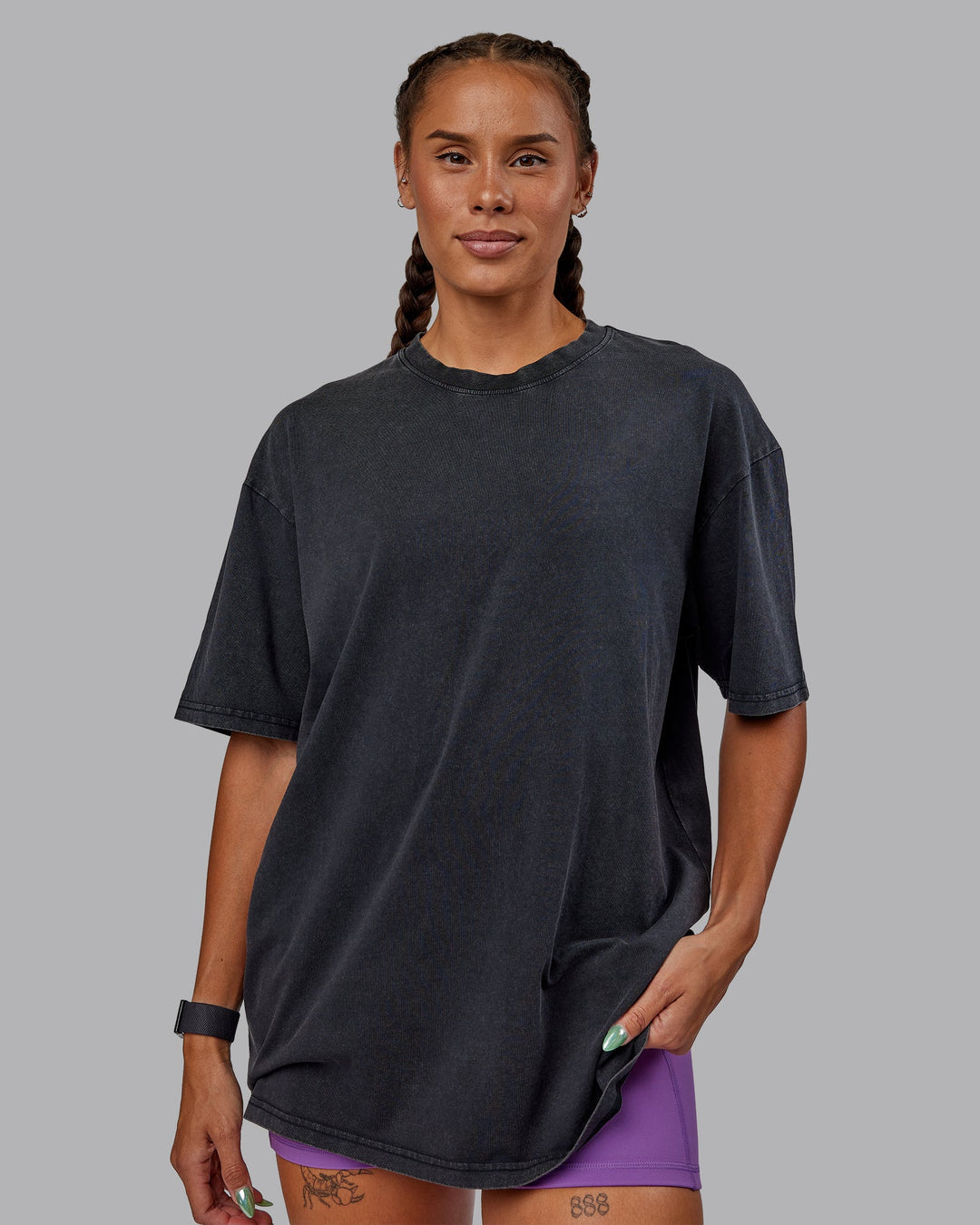 Woman wearing Unisex Miami25 Washed FLXCotton Tee Oversize - Black-Amethyst