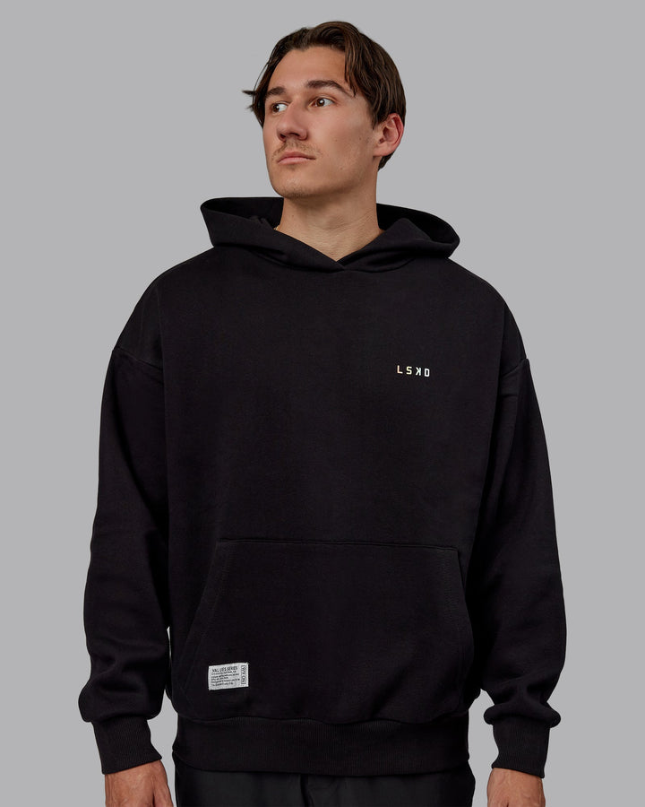 Man wearing Unisex VS6 Hoodie Oversize - Pride-Black
