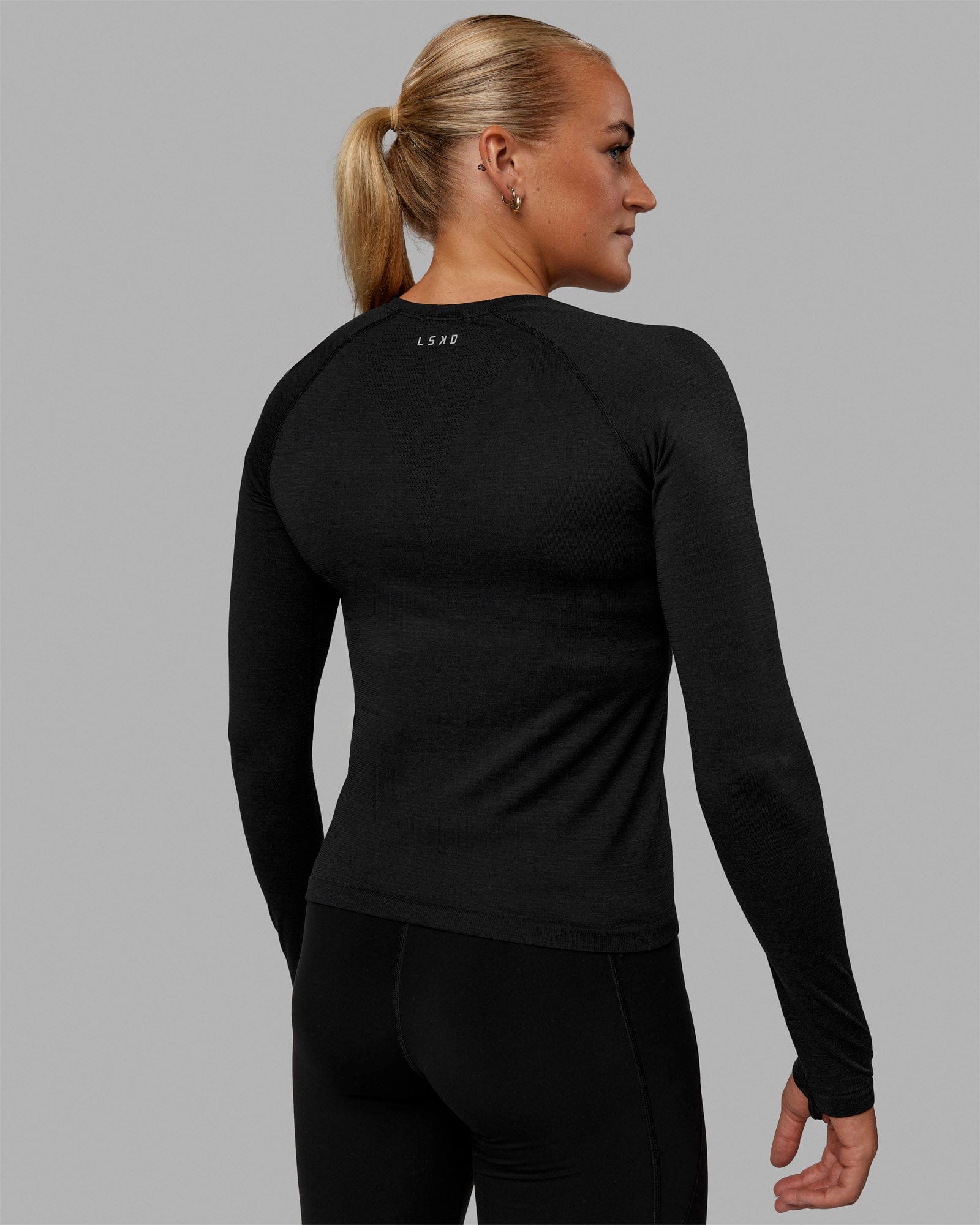 Womens AeroFLX+ Seamless Long Sleeve Tee - Black Marl | LSKD