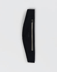 Woman wearing Pace Run Belt - Black-Reflective