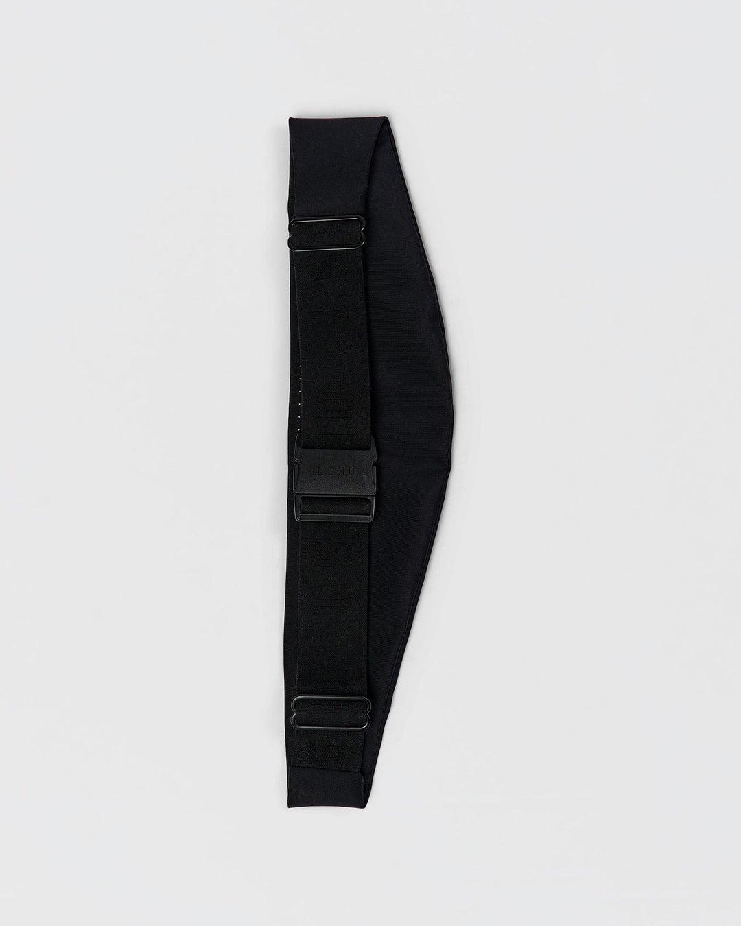 Woman wearing Pace Run Belt - Black-Reflective
