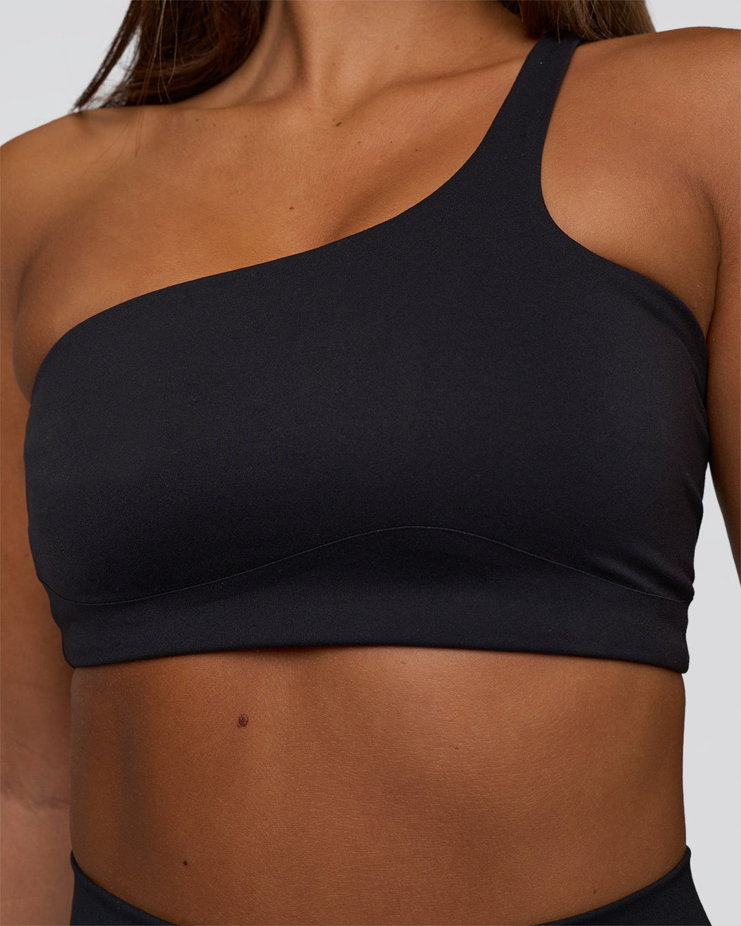 Woman wearing Angle Sports Bra - Black | Model:Bianca | Size:S
