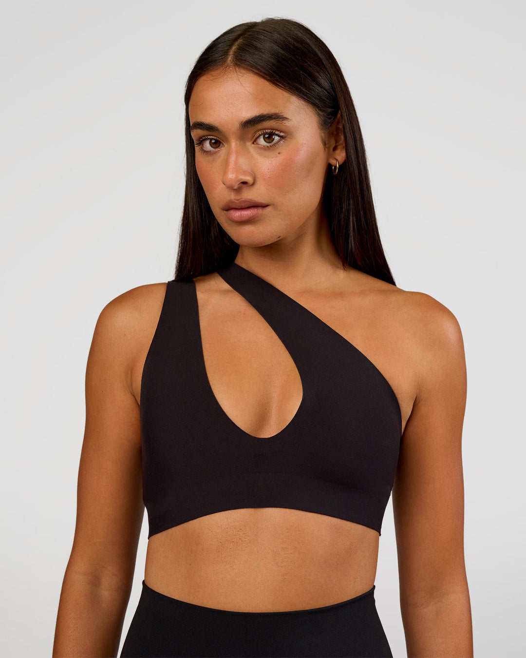 Woman wearing Bend &amp; FLX Plunge Sports Bra - Black | Model:Ruby | Size:S