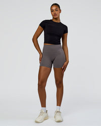 Woman wearing Bend Performance Tee - Black | Model:Rosie | Size:S | Thumbnail Index: 2