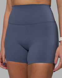 Woman wearing Elixir Ultra High-Rise 4" Short - Night Shadow | Model:Phoebe | Size:S