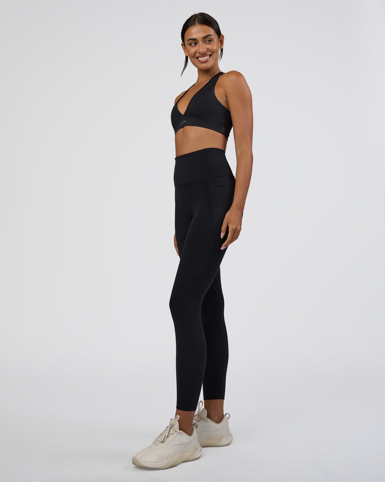 Elixir Ultra High-Rise 7/8 Legging Pockets - Black | LSKD – LSKD US