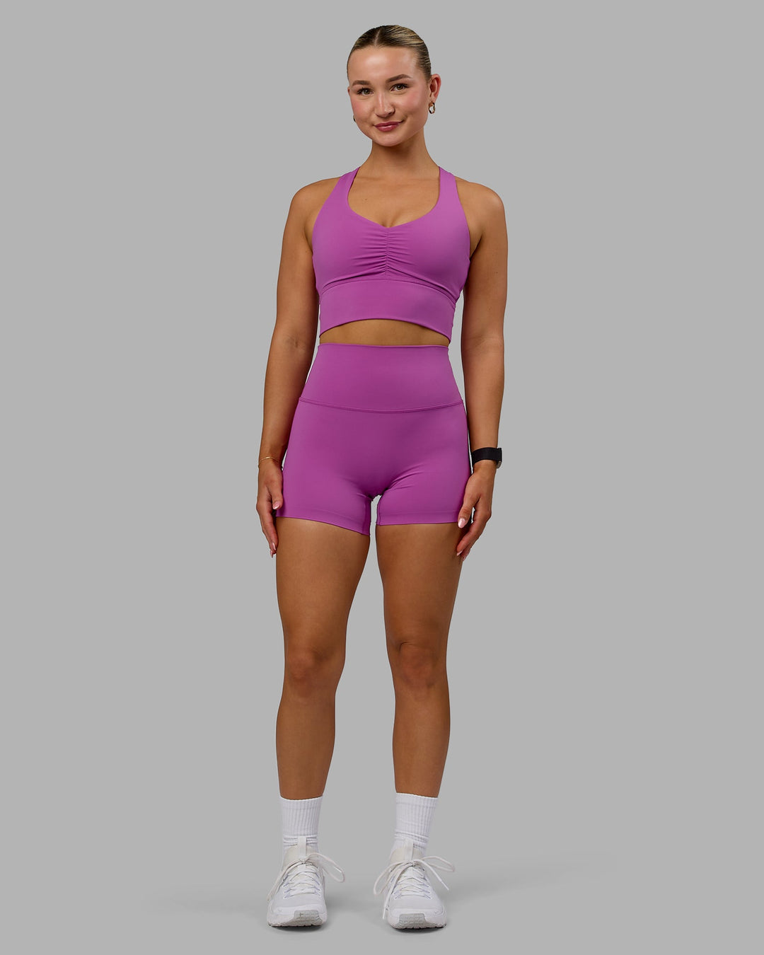 Woman wearing Elixir X-Short Tights - Orchid