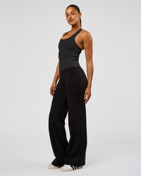 Woman wearing Flow Rib Scoop Neck Tank - Onyx | Model:Rosie | Size:S | Thumbnail Index: 4