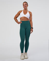 Woman wearing Fusion Ultra High-Rise Full Length Legging Pockets - Transformative Teal | Model:Sav | Size:S