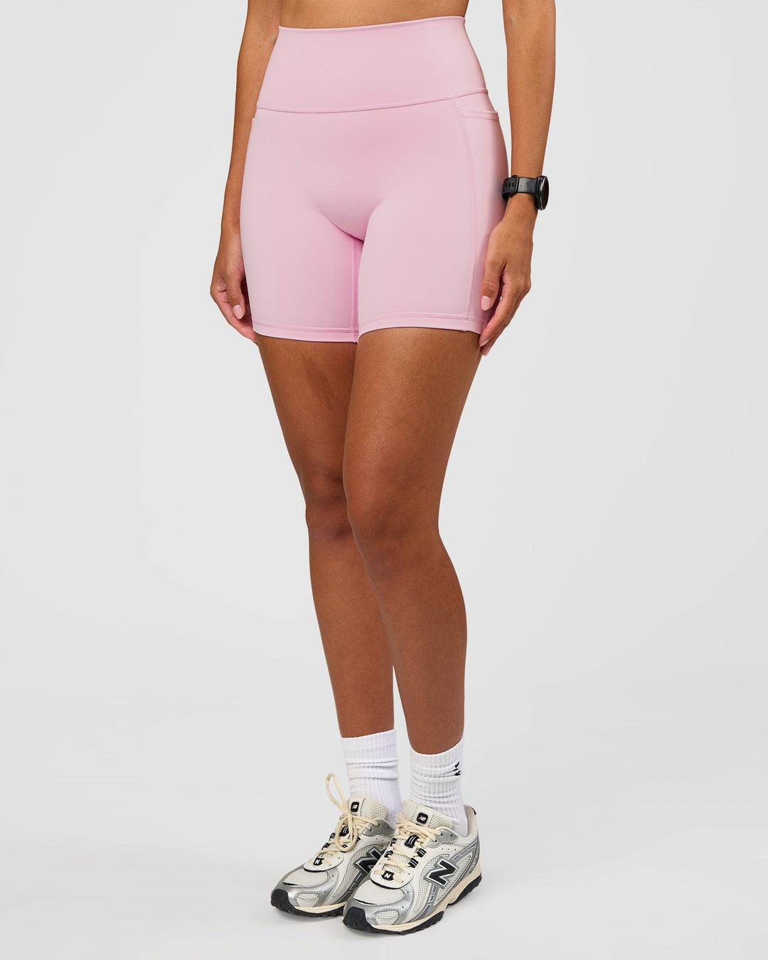 Fusion V-Contour Ultra High-Rise 6" Short Pockets - Marshmallow