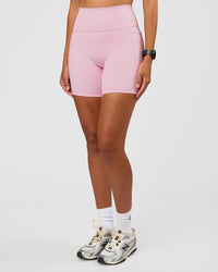 Fusion V-Contour Ultra High-Rise 6" Short Pockets - Marshmallow