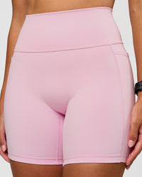 Fusion V-Contour Ultra High-Rise 6" Short Pockets - Marshmallow