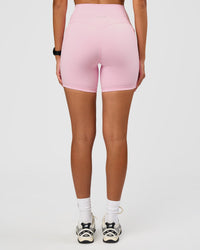 Fusion V-Contour Ultra High-Rise 6" Short Pockets - Marshmallow