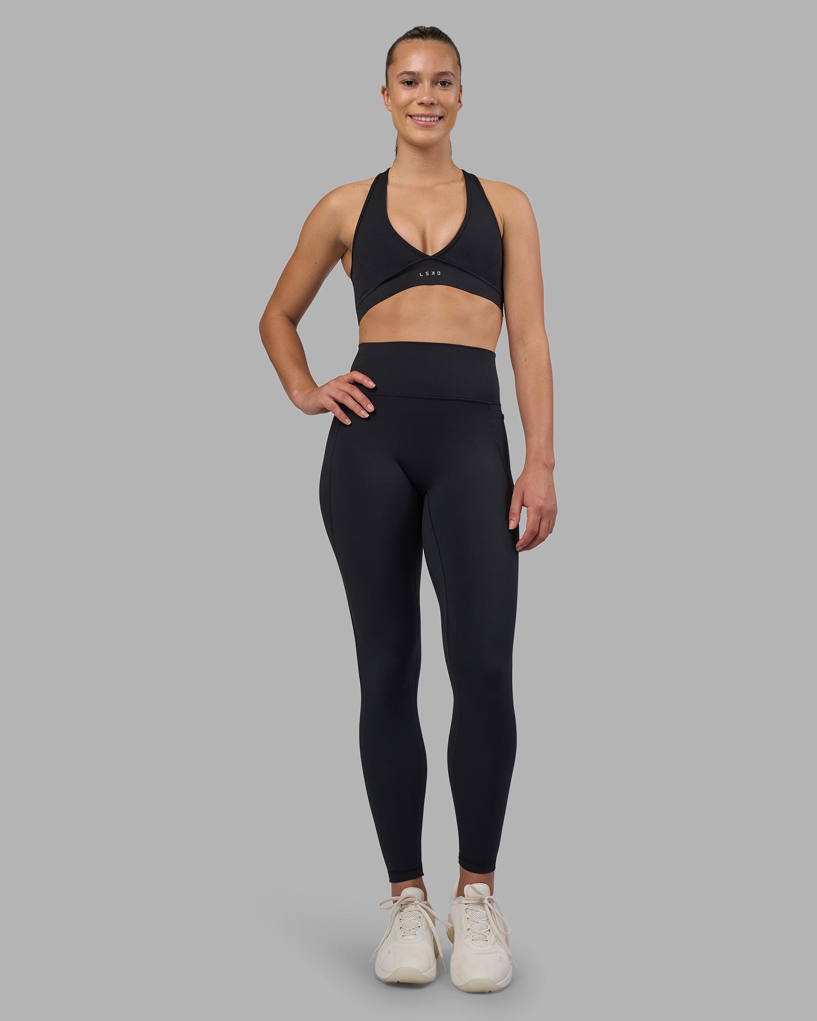 Fusion V-Contour Ultra High-Rise Full Length Legging Pockets
