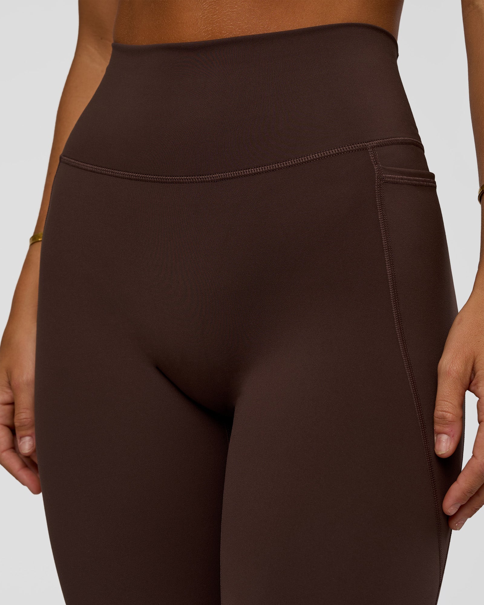Fusion V-Contour Ultra High-Rise Full Length Legging Pockets - Hot
