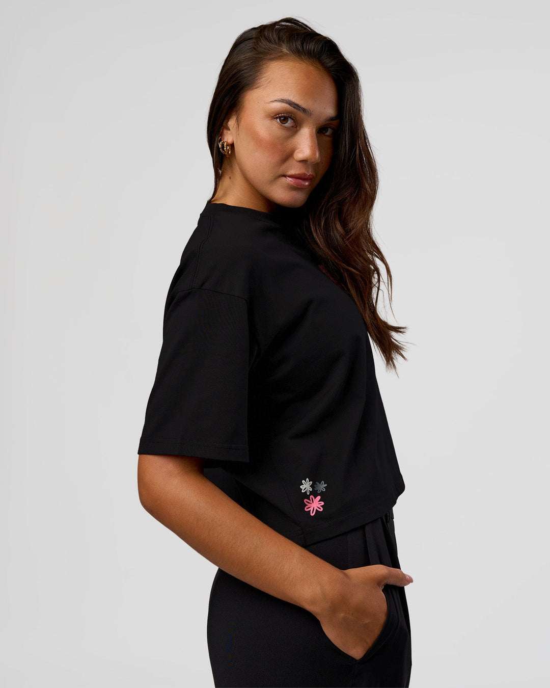 Woman wearing Go-To Heavyweight Reflective Skimmer Tee - Black-Reflective | Model:Kirstyn | Size:S