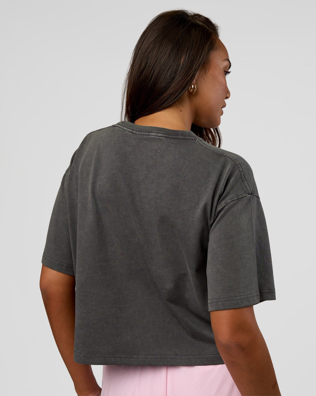 Woman wearing Go-To Heavyweight Reflective Skimmer Tee - Dark Storm Washed-Reflective | Model:Kirstyn | Size:S