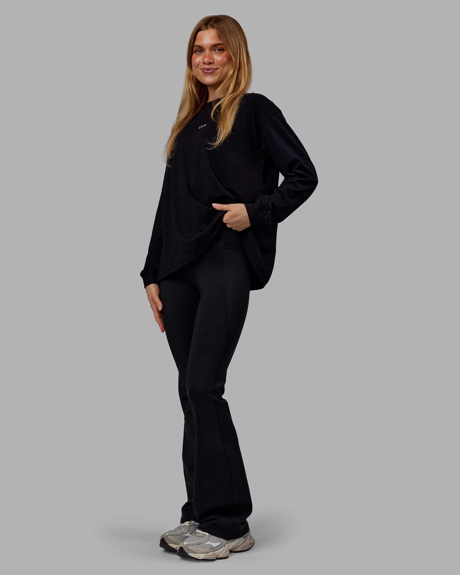 Go-To Long Sleeve FLXCotton Oversized Tee - Black-White | LSKD