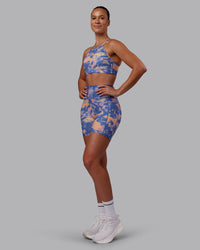 Woman wearing Lift High Neck Sports Bra - Apricot Mist | Model:Charlize | Size:S | Thumbnail Index: 4