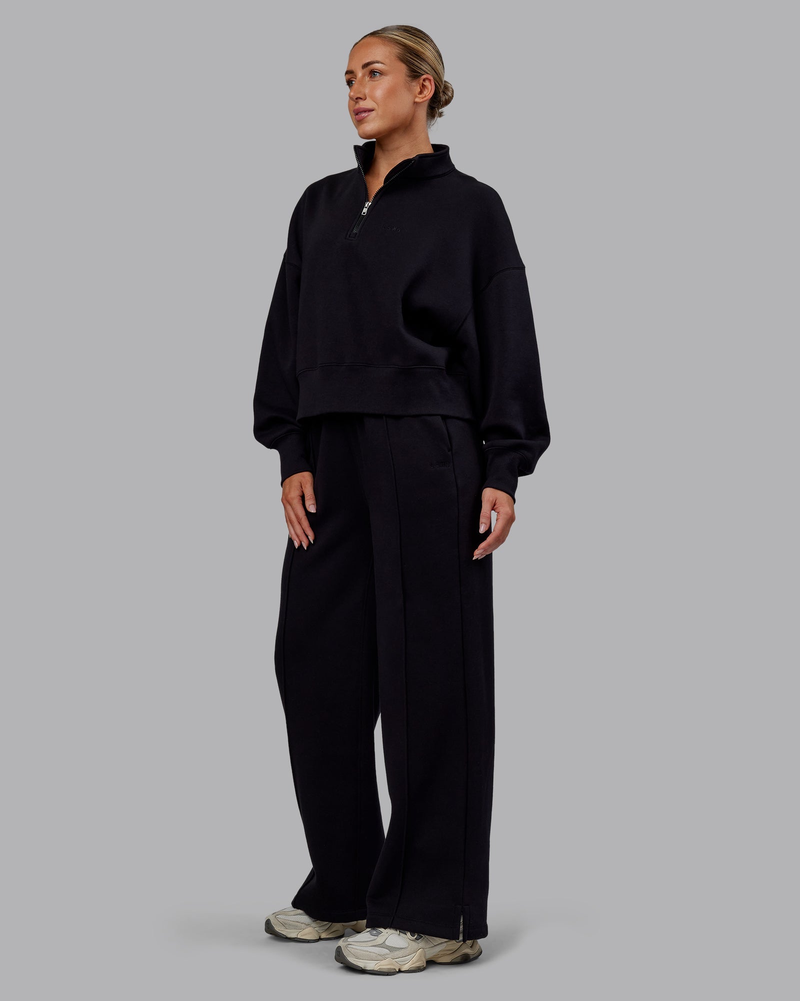 MVP 1/2 Zip Oversized Sweater - Black | LSKD – LSKD US
