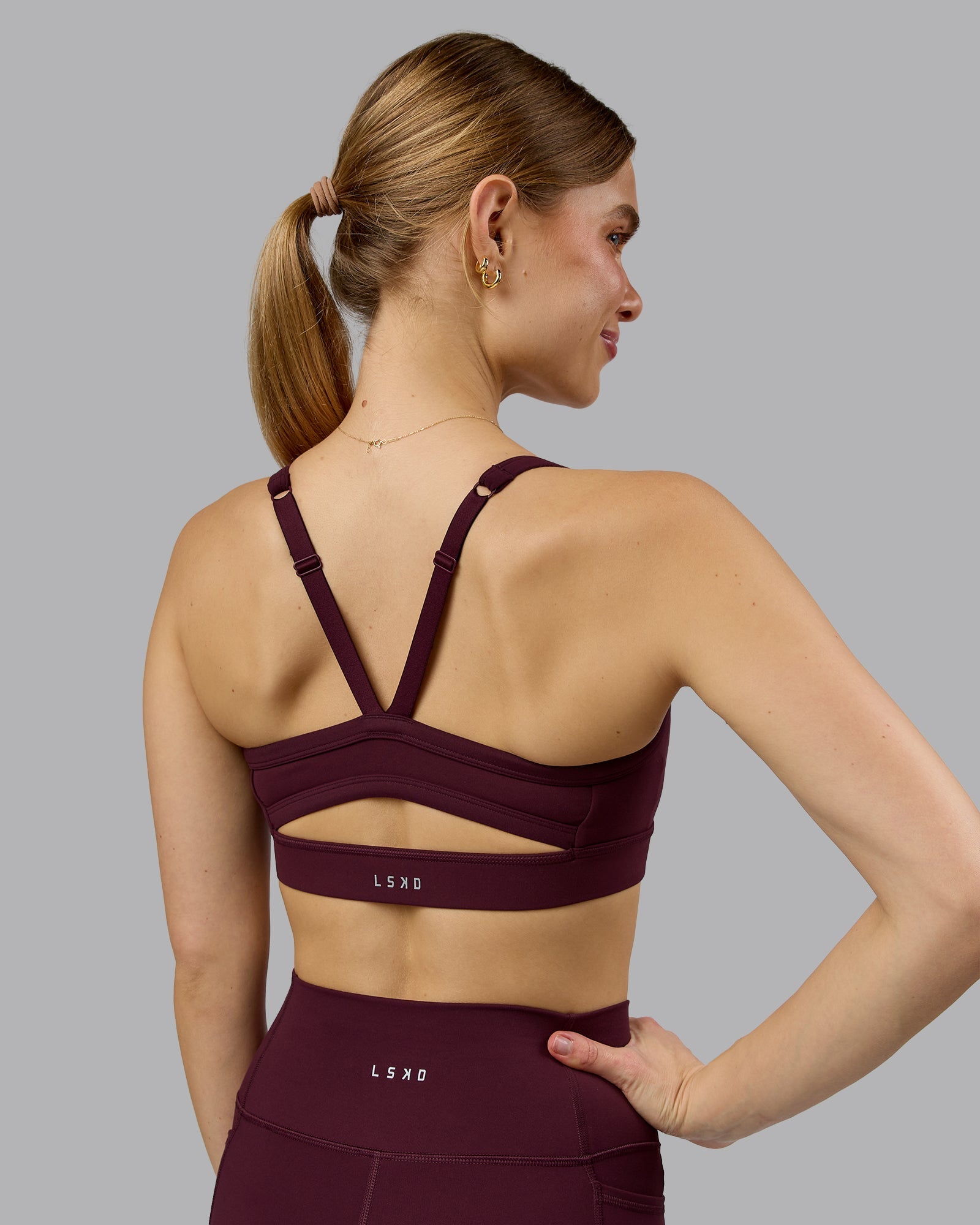 Momentum Sports Bra - Cherry Lacquer | LSKD – LSKD US