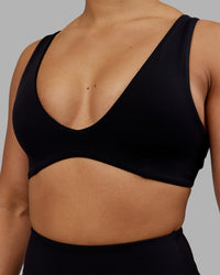 Woman wearing Reform Sports Bra - Black | Model:Ayla | Size:S | Thumbnail Index: 3