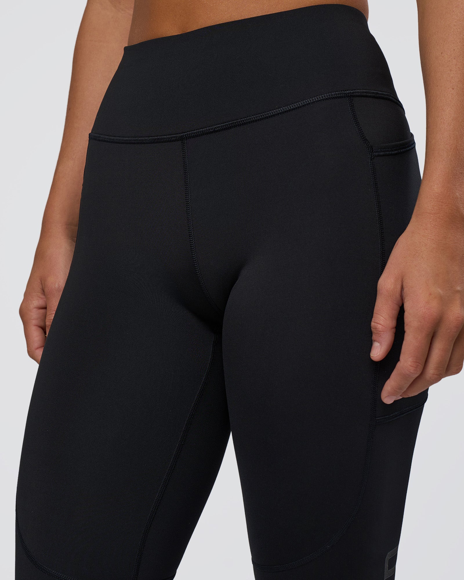 Rep Ultra High-Rise 3/4 Legging Pockets - Black-Black | LSKD – LSKD US