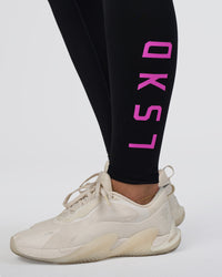 Woman wearing Rep Ultra High-Rise Full Length Legging Pockets - Black-Ultra Fuchsia | Model:Abbey | Size:S | Thumbnail Index: 7
