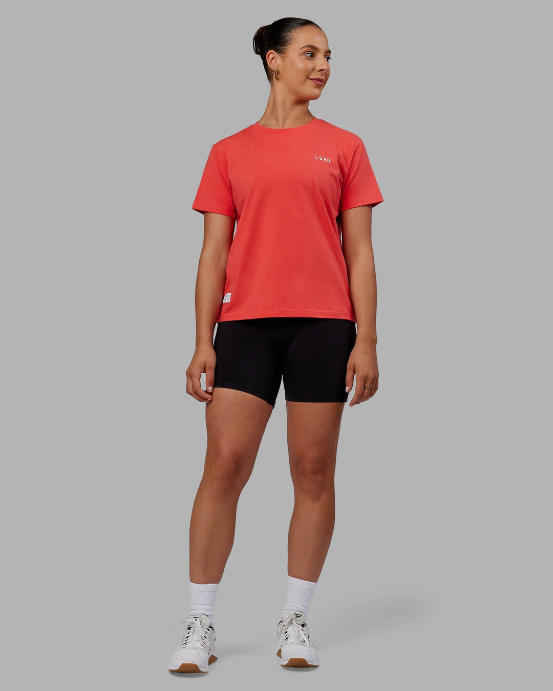 Woman wearing VS6 FLXCotton Regular Fit Tee - Cayenne-White