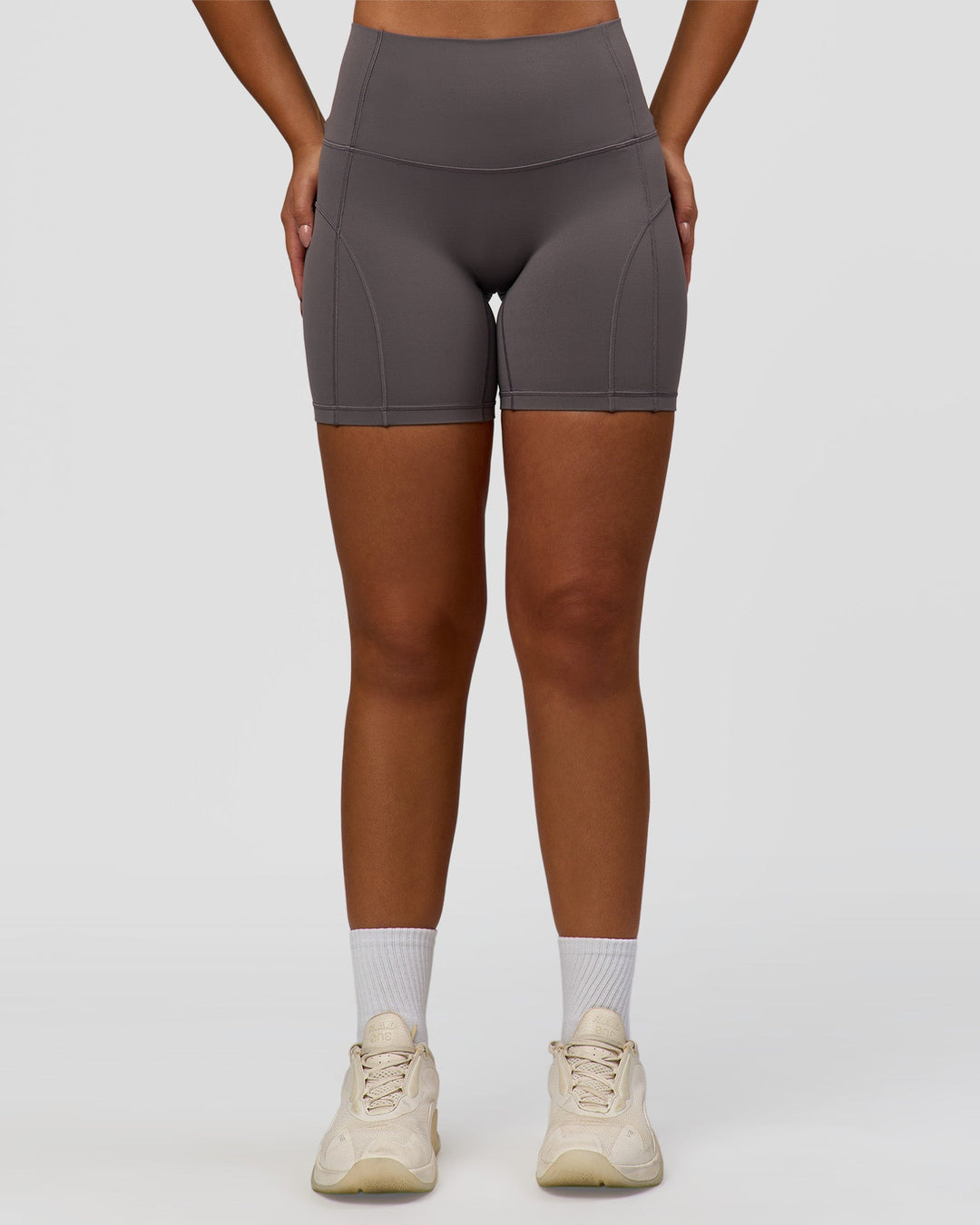 Woman wearing Bend High-Rise 6" Short - Duskstone | Model:Sophie | Size:S