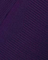 Woman wearing Seamless Fabric Future Navy-Ultra Fuchsia | Thumbnail Index: 2