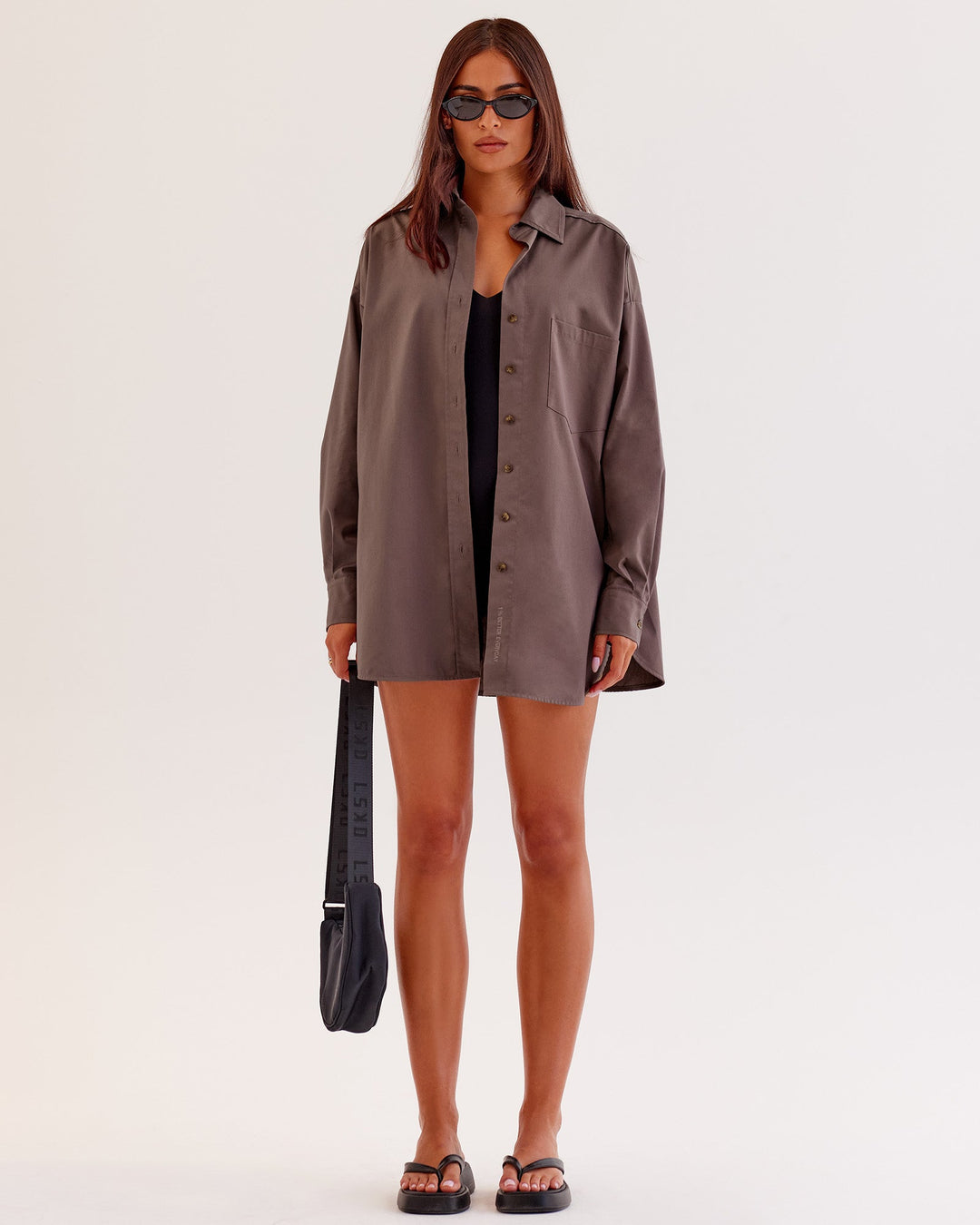 Woman wearing Go-To Oversized Shirt - Cocoa | Model:Ruby | Size:XS - view 4