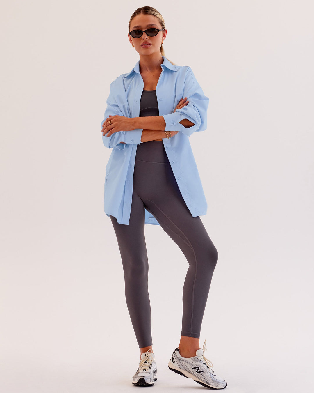 Woman wearing Go-To Oversized Shirt - Poplin Blue | Model:Dana | Size:XS - view 5
