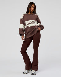 Woman wearing A-Team Sweater Oversize in Cocoa Powder-Off White | Model:Bianca | Size:XS