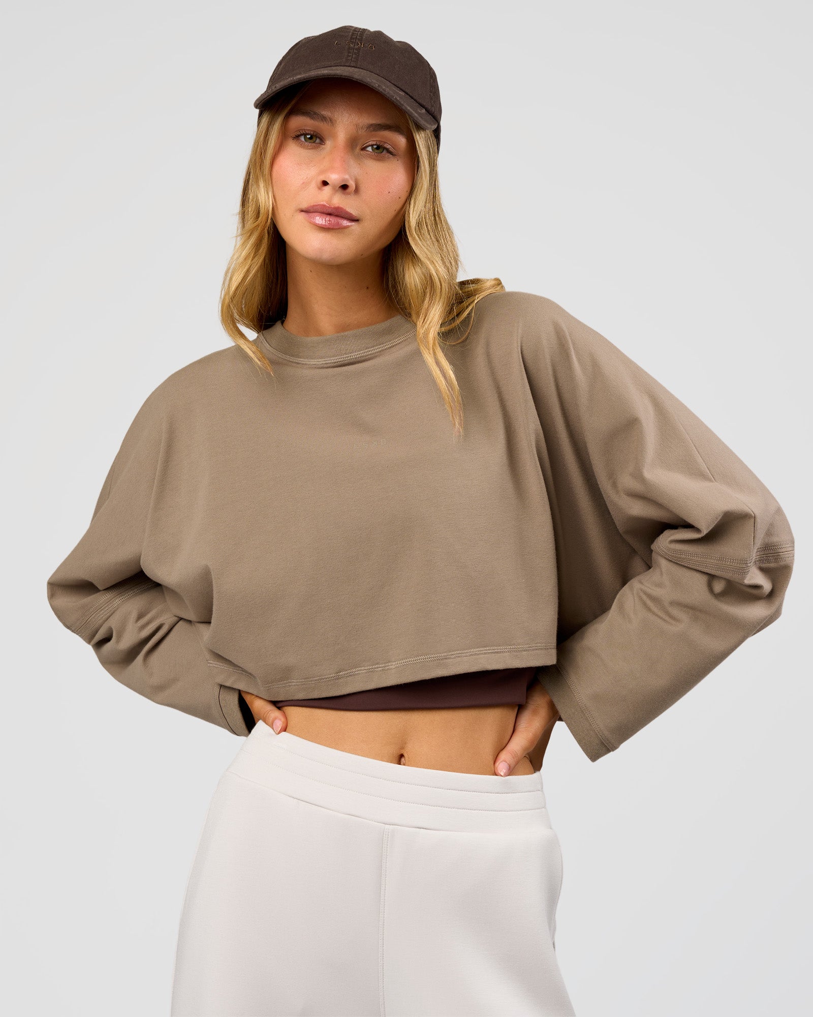 Gather  Long  sleeve  Tee  ベージュ　アパルトモン アパルトモン Gather Long sleeve Tee 【公式通販】