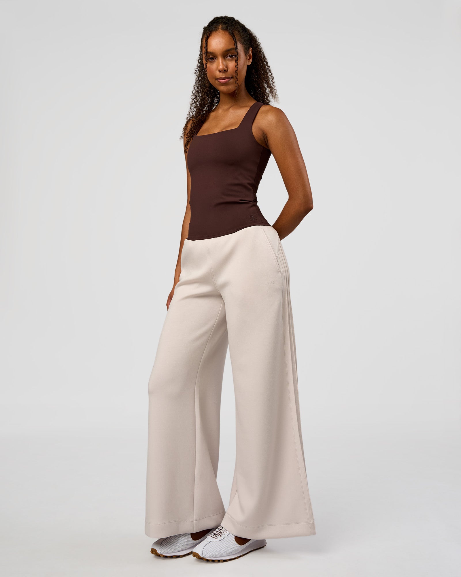 CF Train Hard Shelf Bra Tank - Hot Chocolate | LSKD – LSKD US