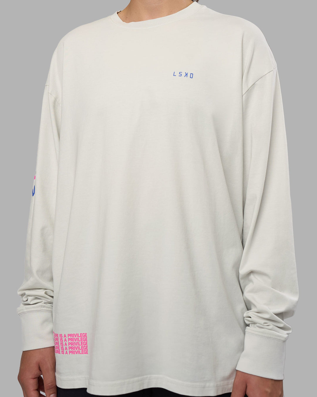 Woman wearing Cali FLXCotton Oversized Long Sleeve Tee - Digital Mist Washed | Model:Charlize | Size:XS