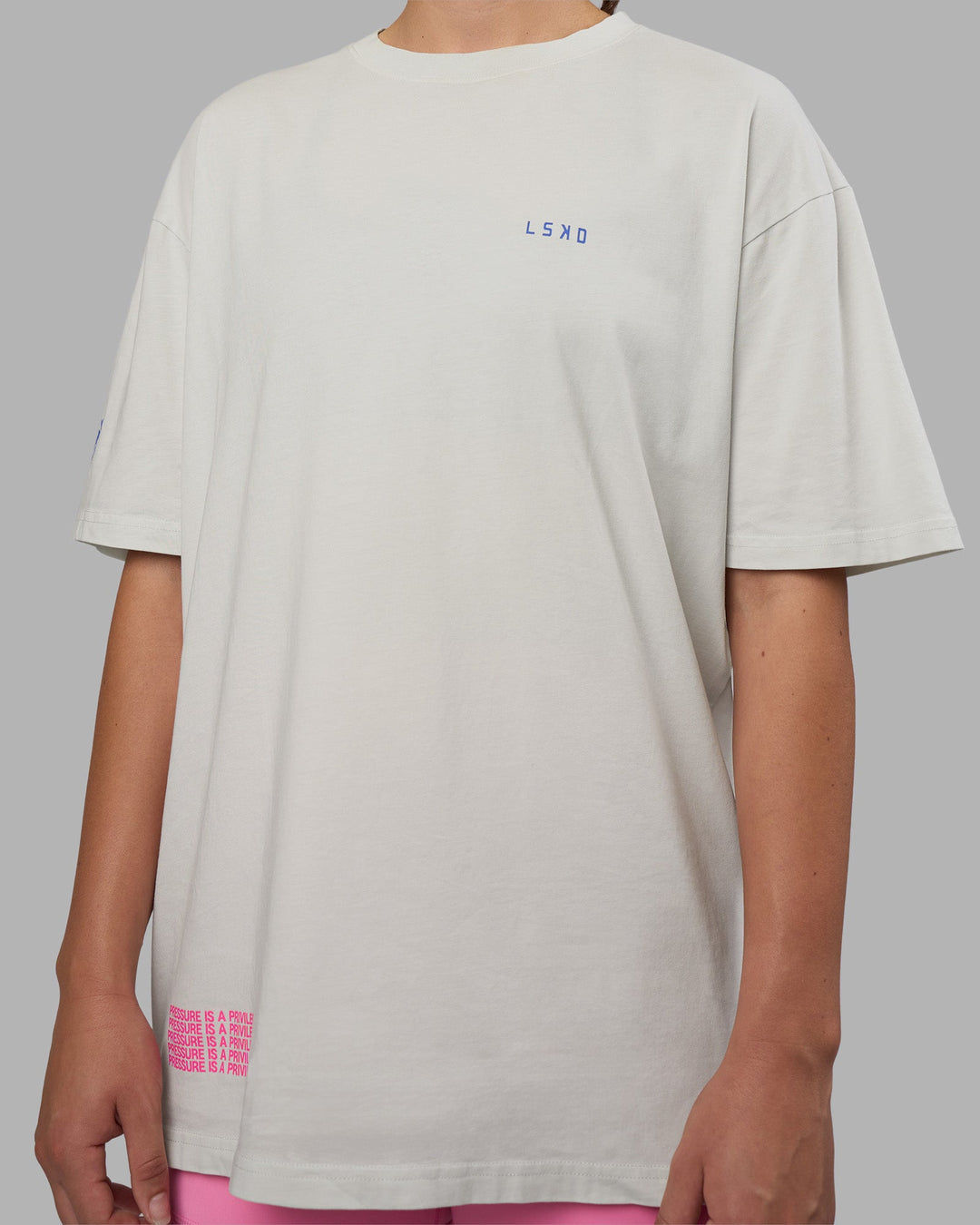 Woman wearing Cali FLXCotton Oversized Tee - Digital Mist Washed | Model:Charlize | Size:XS