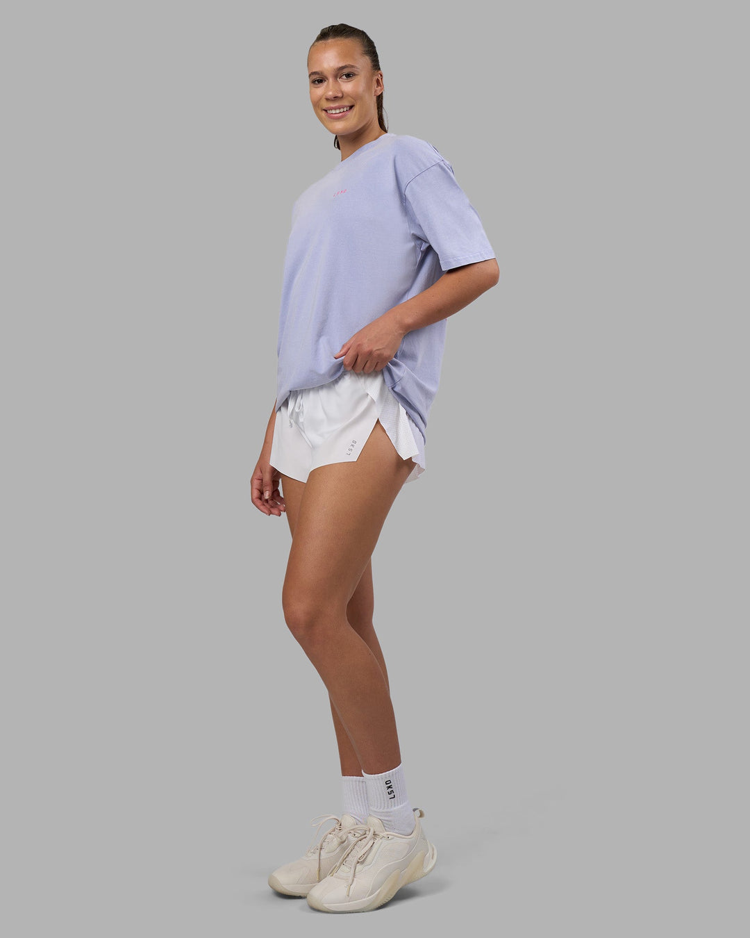 Woman wearing Cali FLXCotton Oversized Tee - Sweet Lavender Washed | Model:Charlize | Size:XS