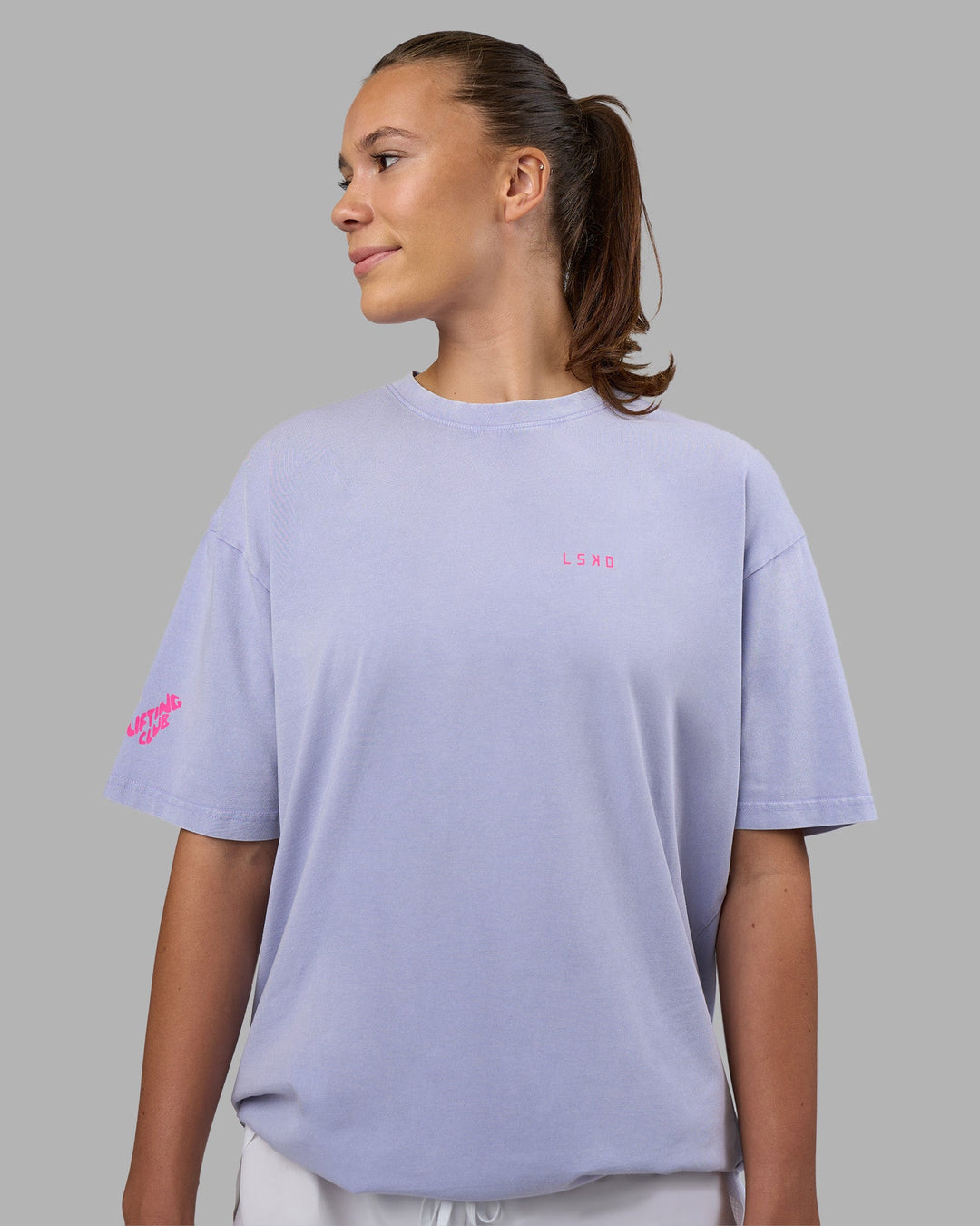 Woman wearing Cali FLXCotton Oversized Tee - Sweet Lavender Washed | Model:Charlize | Size:XS
