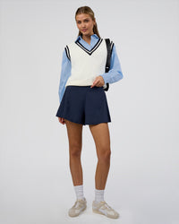 Woman wearing Clubhouse Vest - Off White-Future Navy | Model:Leilani | Size:XS | Thumbnail Index: 2