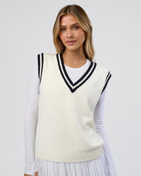 Woman wearing Clubhouse Vest - Off White-Future Navy | Model:Leilani | Size:XS | Thumbnail Index: 1