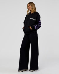 Woman wearing Deconstructed Fleece Hoodie - Caviar-Marshmallow-Pale Lilac | Model:Leilani | Size:XS